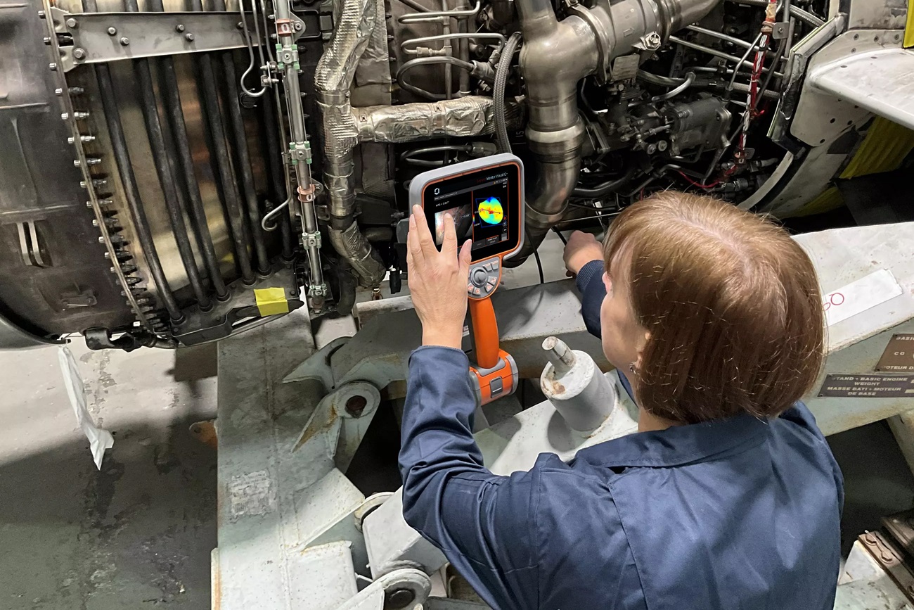 檢測航空發動機 檢測航空發動機